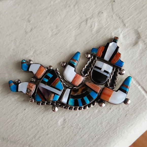 **π΄ON HOLD!π΄** Large Vintage Native American Zuni Inlay Rainbow Man Pin π - Picture 7 of 9